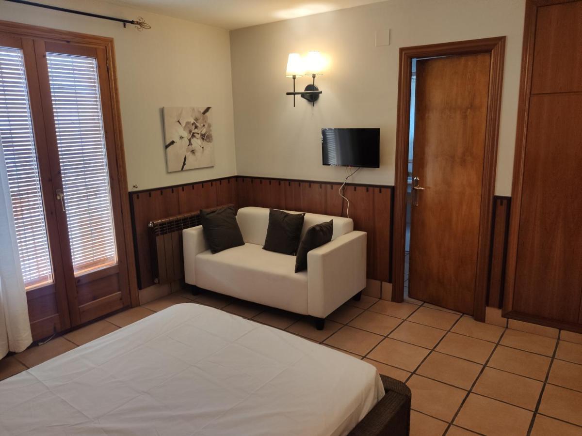 Hostal Tastavins Peñarroya de Tastavins Εξωτερικό φωτογραφία